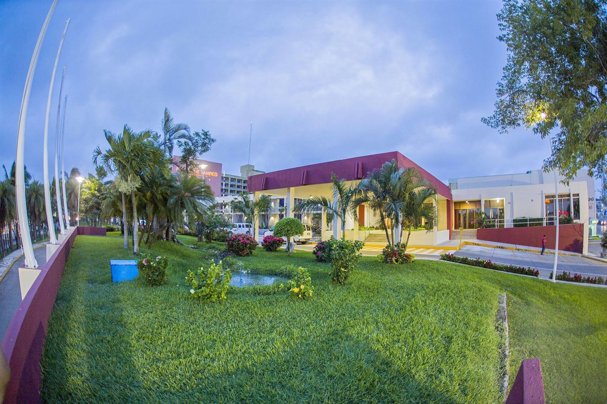 Gamma Tampico Hotel Exterior photo
